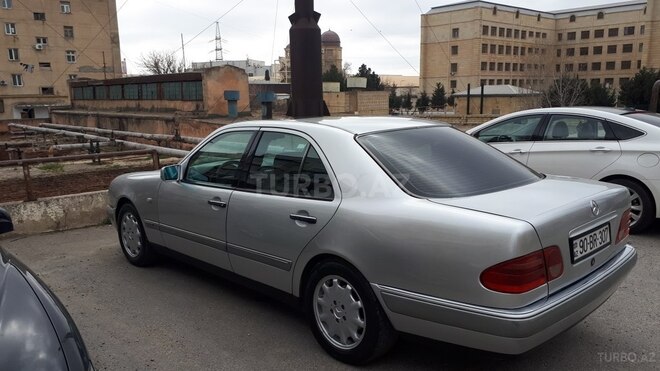 Mercedes E 230 1996, 376,693 km - 2.3 l - Bakı