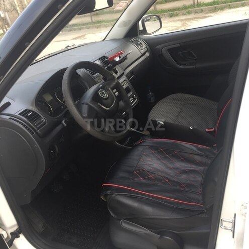 Skoda Fabia 2011, 97,600 km - 1.6 l - Bakı