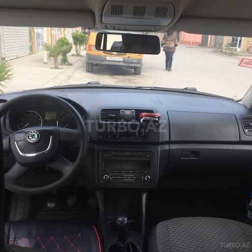 Skoda Fabia 2011, 97,600 km - 1.6 l - Bakı