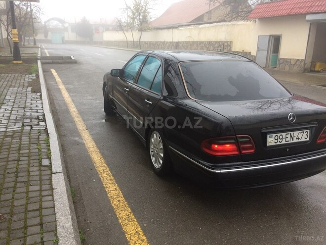 Mercedes E 270 2001, 374,000 km - 2.7 l - Gəncə