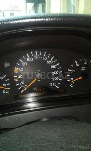 Mercedes E 240 1999, 492,057 km - 2.4 l - Bakı