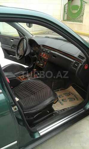Mercedes E 240 1999, 492,057 km - 2.4 l - Bakı