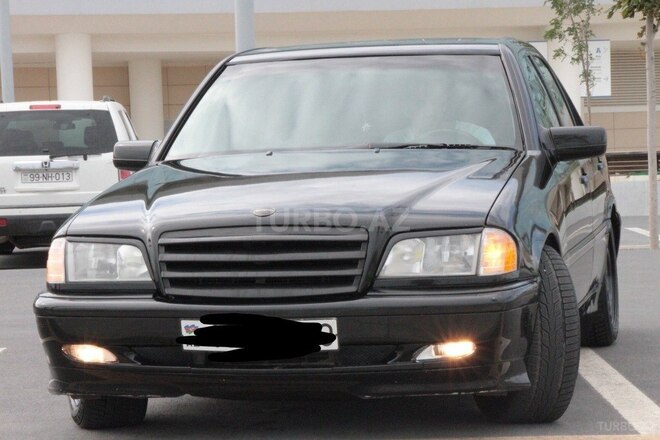 Mercedes C 230 1999, 162,000 km - 2.3 l - Bakı