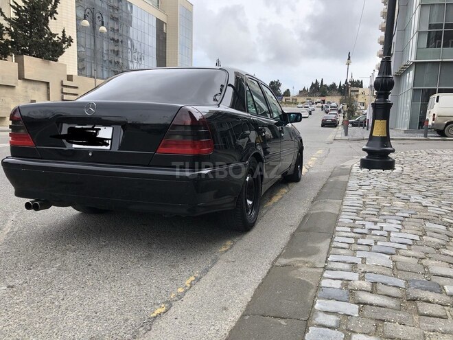 Mercedes C 230 1999, 162,000 km - 2.3 l - Bakı