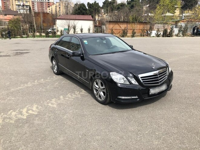 Mercedes E 250 2010, 186,000 km - 2.5 l - Bakı