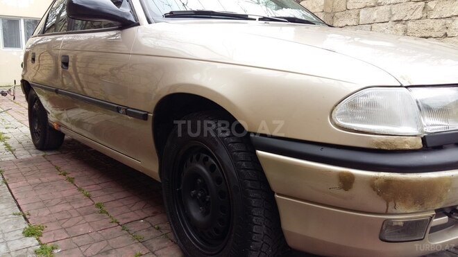 Opel Astra 1997, 236,100 km - 1.6 l - Bakı