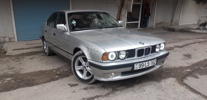 BMW 520 1990, 300,000 km - 2.0 l - Bakı