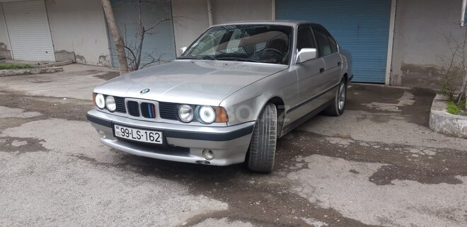 BMW 520 1990, 300,000 km - 2.0 l - Bakı