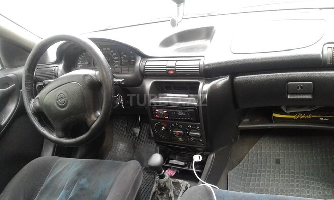 Opel Astra 1995, 384,000 km - 1.6 l - Bakı