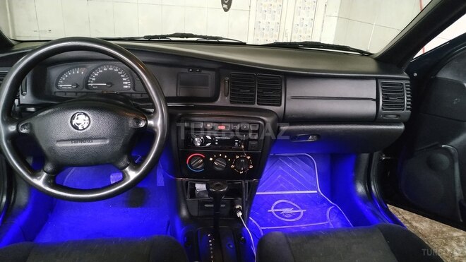 Opel Vectra 1998, 325,000 km - 1.8 l - Bakı