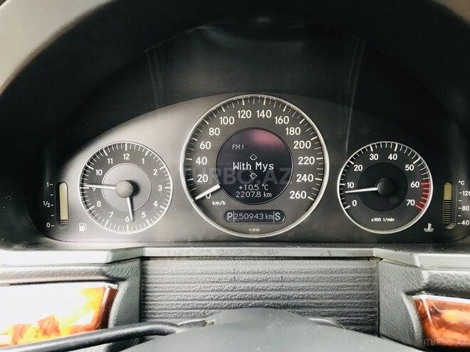 Mercedes E 240 2003, 251,000 km - 2.4 l - Sumqayıt