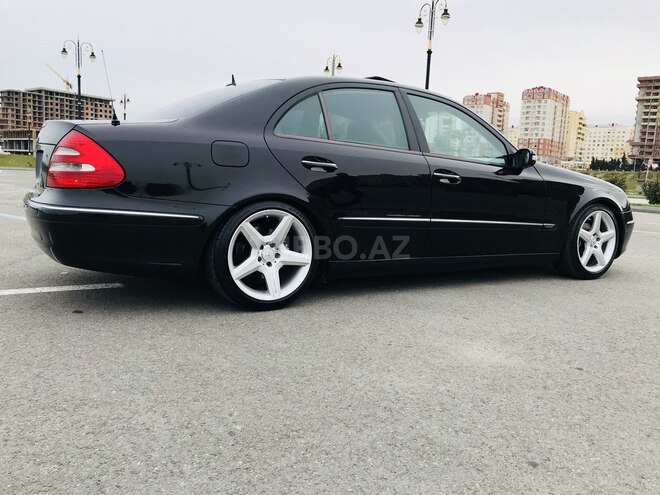Mercedes E 240 2003, 251,000 km - 2.4 l - Sumqayıt