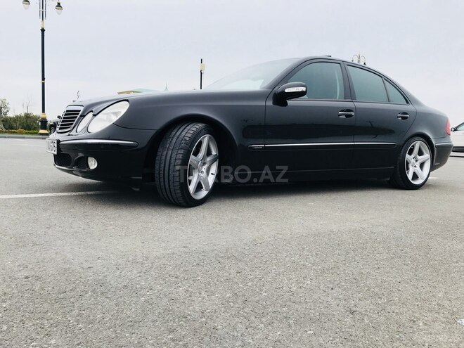Mercedes E 240 2003, 251,000 km - 2.4 l - Sumqayıt