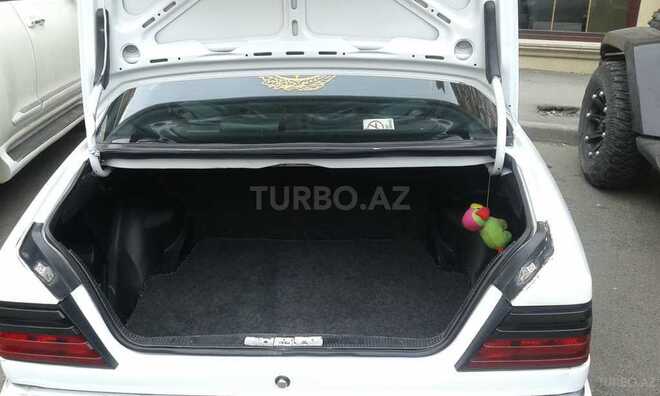 Mercedes E 230 1990, 250,000 km - 2.3 л - Bakı