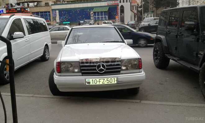 Mercedes E 230 1990, 250,000 km - 2.3 л - Bakı