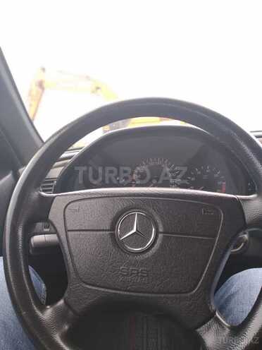 Mercedes C 240 1999, 286,400 km - 2.4 l - Bakı