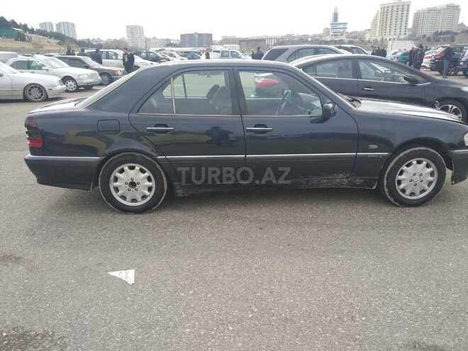 Mercedes C 240 1999, 286,400 km - 2.4 l - Bakı