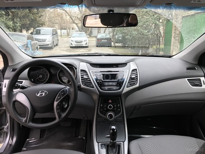 Hyundai Elantra 2015, 105,000 km - 1.8 l - Bakı