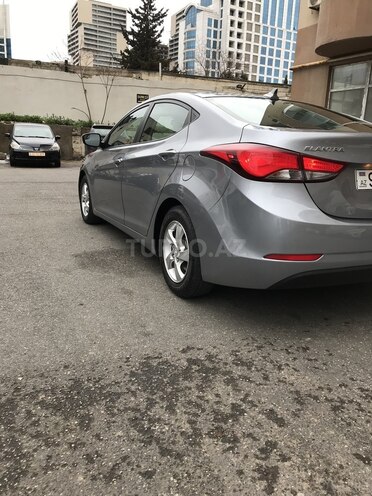 Hyundai Elantra 2015, 105,000 km - 1.8 l - Bakı