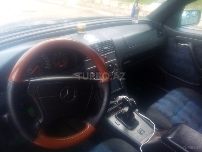 Mercedes C 180 1996, 338,000 km - 1.8 л - Bakı