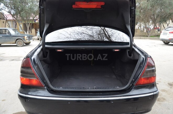 Mercedes E 270 2003, 292,050 km - 2.7 l - Bakı