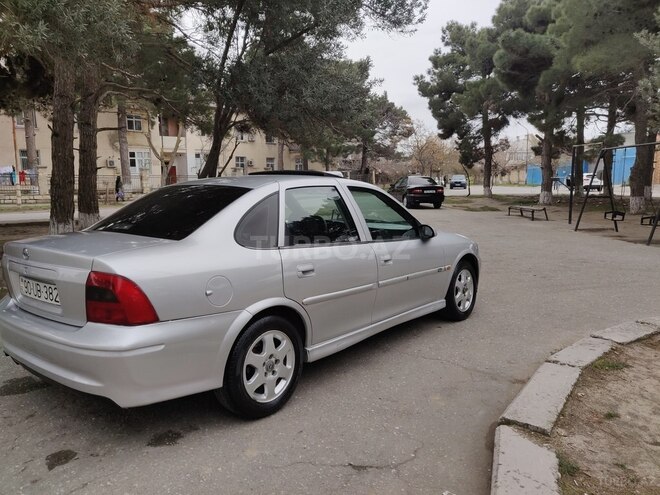 Opel Vectra 1998, 111,111 km - 2.0 l - Sumqayıt