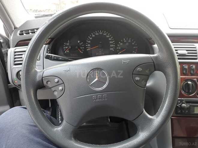 Mercedes E 240 2000, 316,500 km - 2.4 л - Bakı