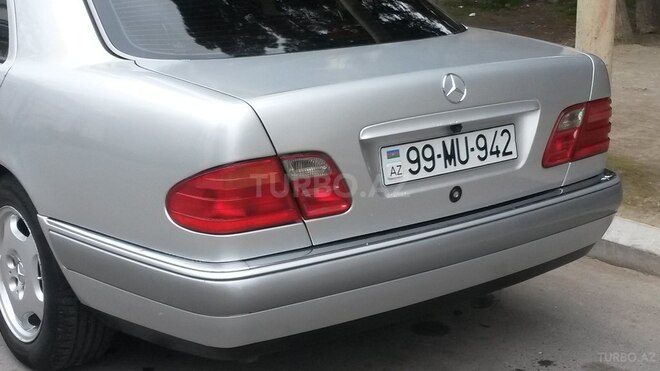 Mercedes E 200 1998, 240,000 km - 2.0 л - Bakı