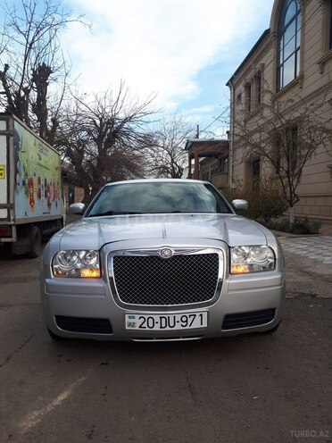 Chrysler 300C 2004, 174,350 km - 2.7 l - Gəncə