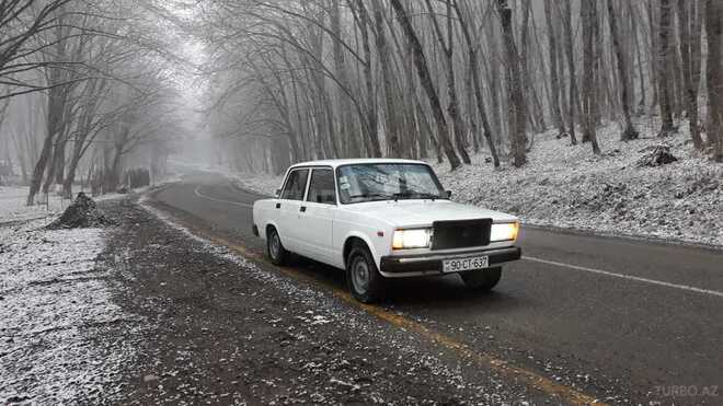 LADA (VAZ) 2107 2008, 157,000 km - 1.6 l - Quba