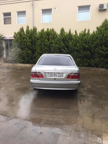 Mercedes E 240 2000, 269,000 km - 2.6 l - Bakı