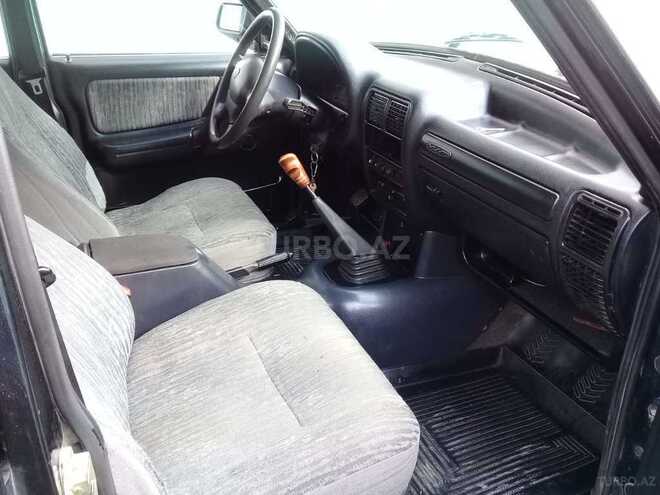 GAZ 3110 2003, 183,946 km - 2.4 l - Quba