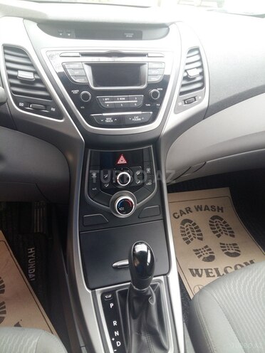 Hyundai Elantra 2016, 70,000 km - 1.8 l - Bakı