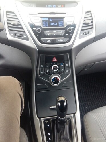 Hyundai Elantra 2016, 70,000 km - 1.8 l - Bakı