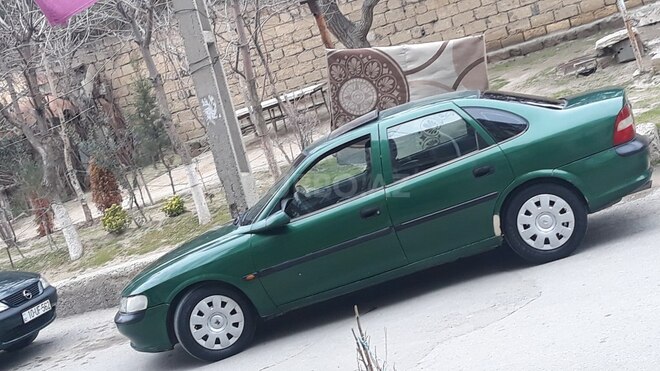 Opel Vectra 1995, 307,777 km - 1.6 l - Sumqayıt