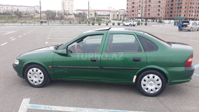 Opel Vectra 1995, 307,777 km - 1.6 l - Sumqayıt