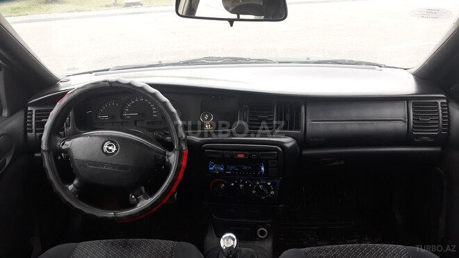 Opel Vectra 1995, 307,777 km - 1.6 l - Sumqayıt