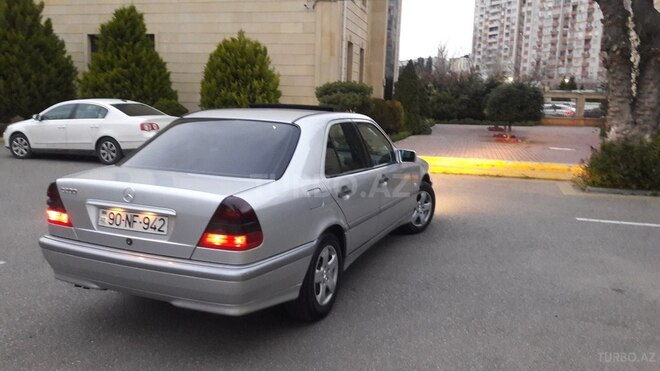 Mercedes C 200 1999, 242,000 km - 2.0 l - Bakı