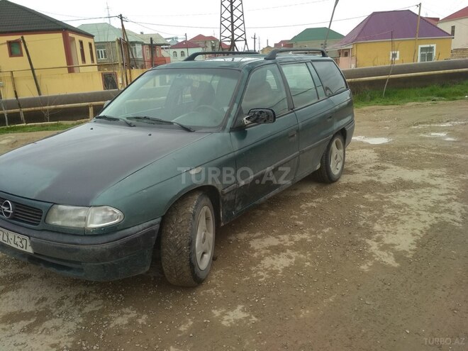 Opel Astra 1994, 225,000 km - 1.6 l - Bakı