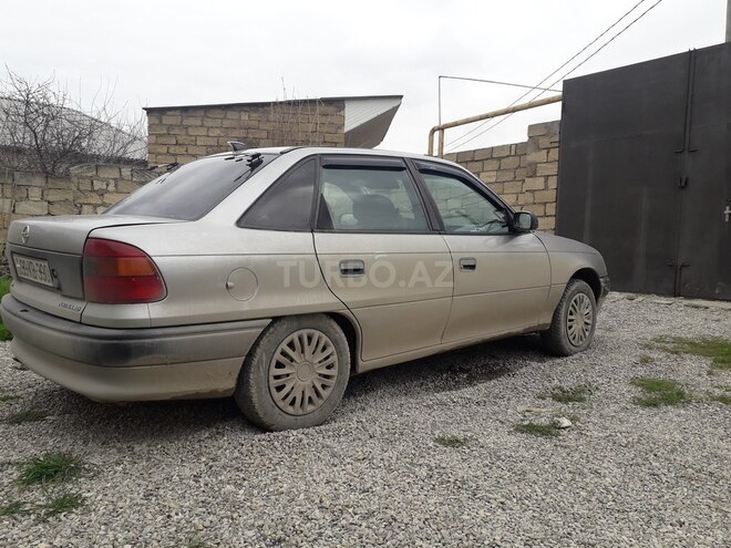 Opel Astra 1994, 362,000 km - 1.6 l - Sumqayıt