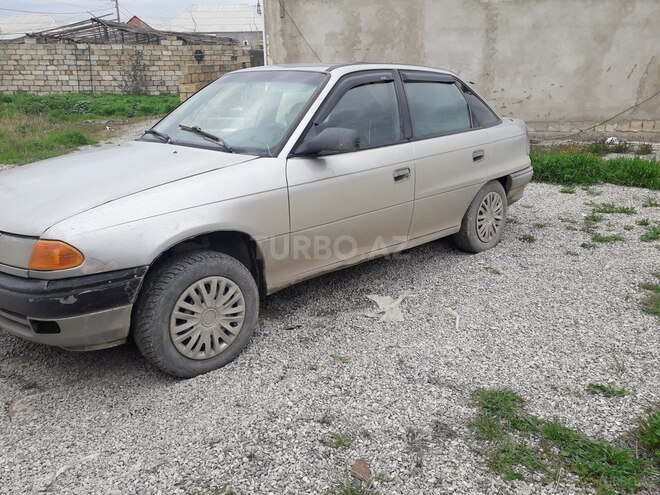 Opel Astra 1994, 362,000 km - 1.6 l - Sumqayıt