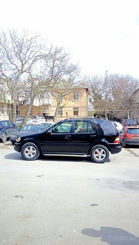 Mercedes ML 320 2001, 174,000 km - 3.2 l - Bakı