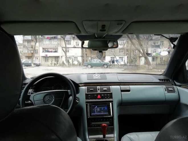 Mercedes E 230 1996, 264,000 km - 2.3 l - Sumqayıt