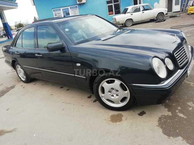 Mercedes E 230 1996, 267,500 km - 2.3 l - Sumqayıt