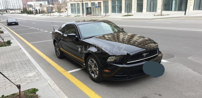 Ford Mustang 2013, 72,000 km - 3.7 л - Bakı