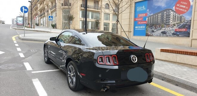 Ford Mustang 2013, 72,000 km - 3.7 л - Bakı