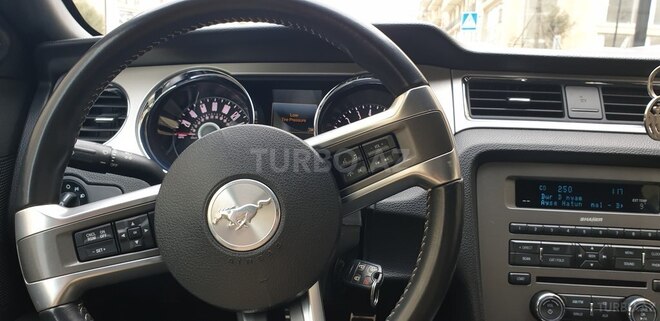 Ford Mustang 2013, 72,000 km - 3.7 л - Bakı