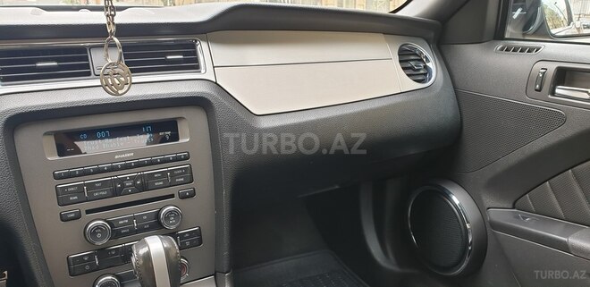 Ford Mustang 2013, 72,000 km - 3.7 л - Bakı