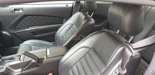 Ford Mustang 2013, 72,000 km - 3.7 л - Bakı