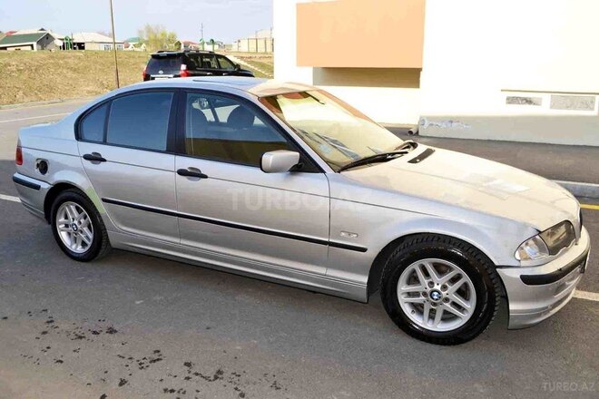 BMW 318 1999, 256,000 km - 1.9 l - Bakı